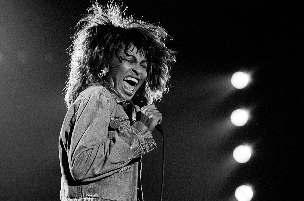 Tina Turner in concerto a Rotterdam, 1985. (Paul Bergen, Redferns/Getty Images)